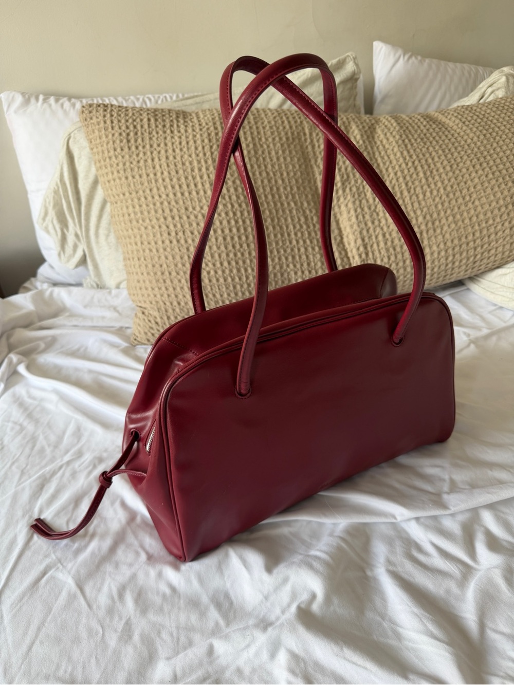 Olend Vegan Leather Brooklyn Bag in Cherry Red - Picture 5 of 8